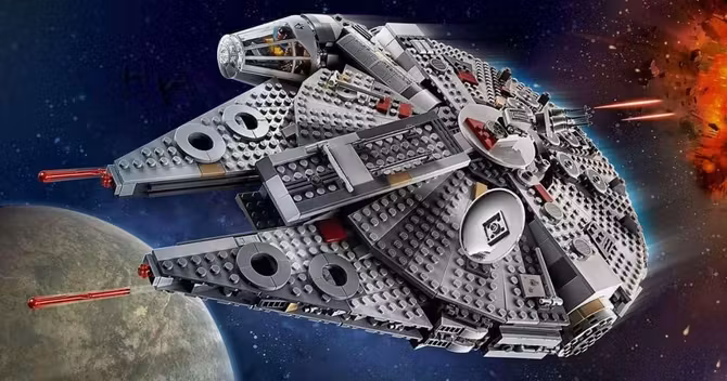 le-lego-faucon-millenium-version-geante