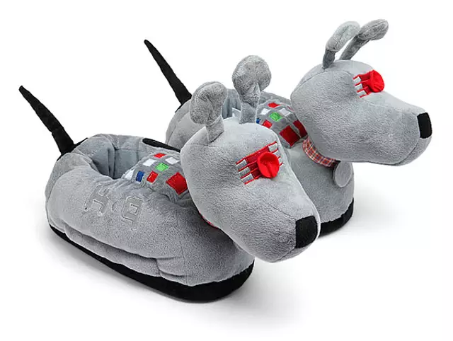 12b9_k-9_slippers