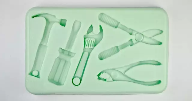 moule-silicone-boite-outil