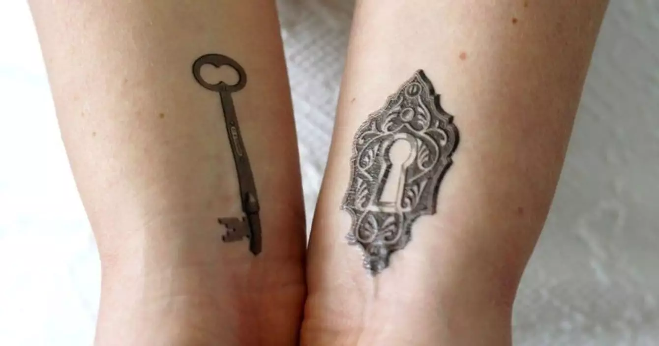 tatouage-couple-cle-serrure