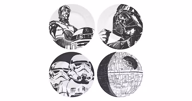 des-assiettes-star-wars-pour-etaler-du-ketchup-sur-la-gueule-de-dark-vador