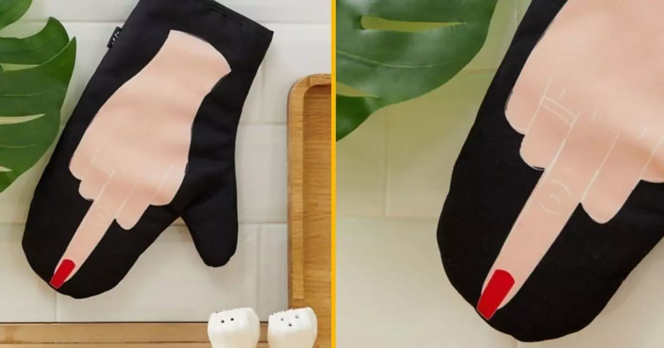 gant-four-doigt-honneur