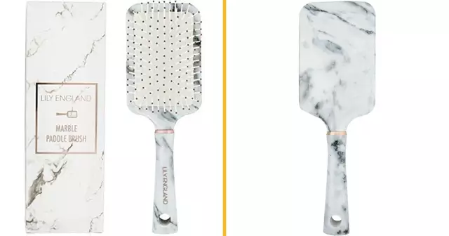 brosse-cheveux-marbre