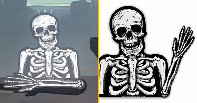 sticker-squelette-essuie-glace-arriere