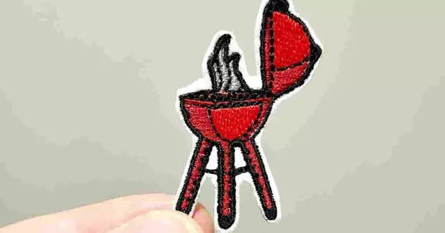 ecusson-thermocollant-barbecue-roi-brochette