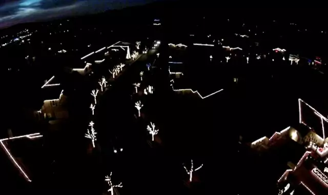 23EAB3DA00000578-0-image-a-42_1418145950728