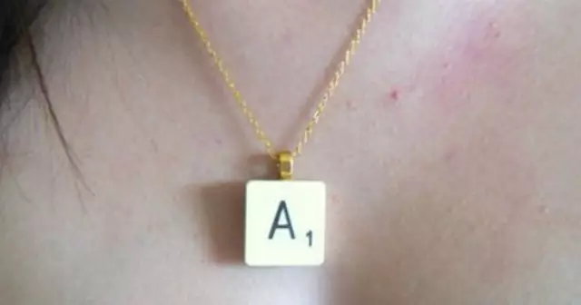 collier-scrabble