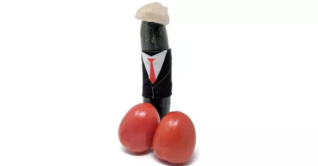 donald-trump-costume-penis