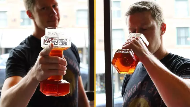 verre-biere-forme-haltere