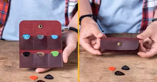 un-support-de-mediator-en-cuir