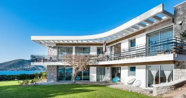 villa-exceptionnelle-acces-direct-mer-corse