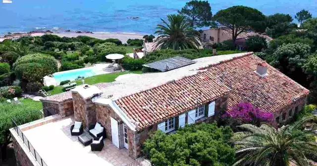 villa-piscine-acces-plage-zonza-corse