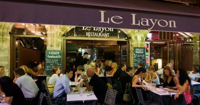 terrasse-boire-verre-lyon-layon