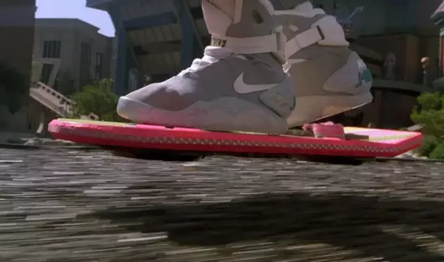 back-to-the-future-hoverboard