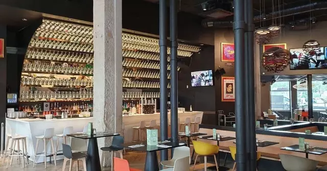 bar-regarder-rugby-hard-rock-lyon