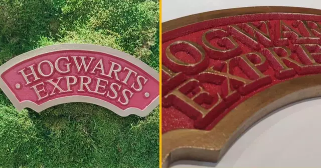 panneau-bois-du-poudlard-express