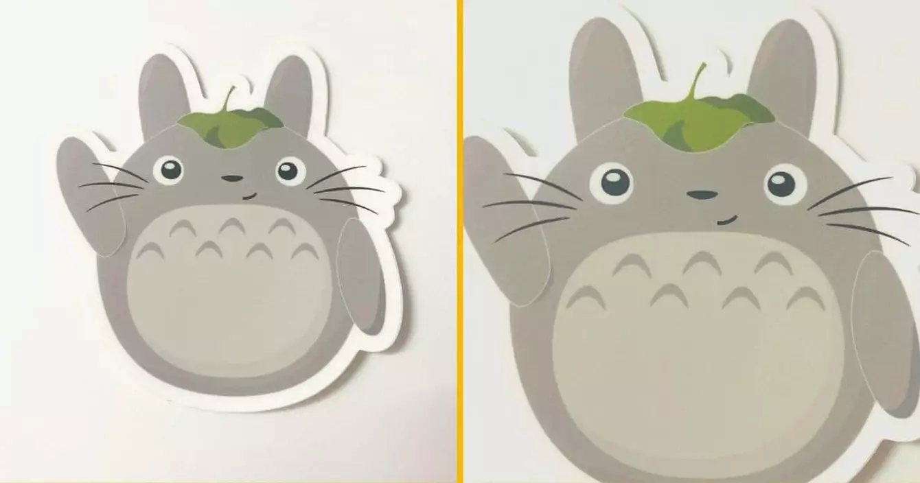 autocollant-holographique-totoro
