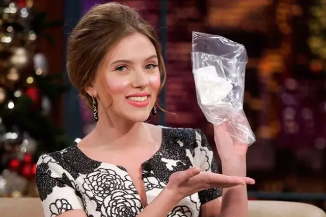 2014ScarlettJohannsson_tissue_Ebay_231014_resultat