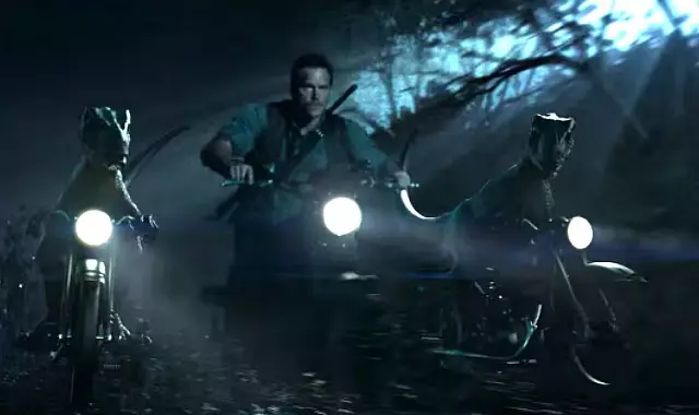 jurassic-world-parody-600x315-c