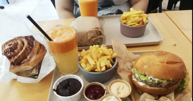 restaurant-burgers-vegetariens-season-square