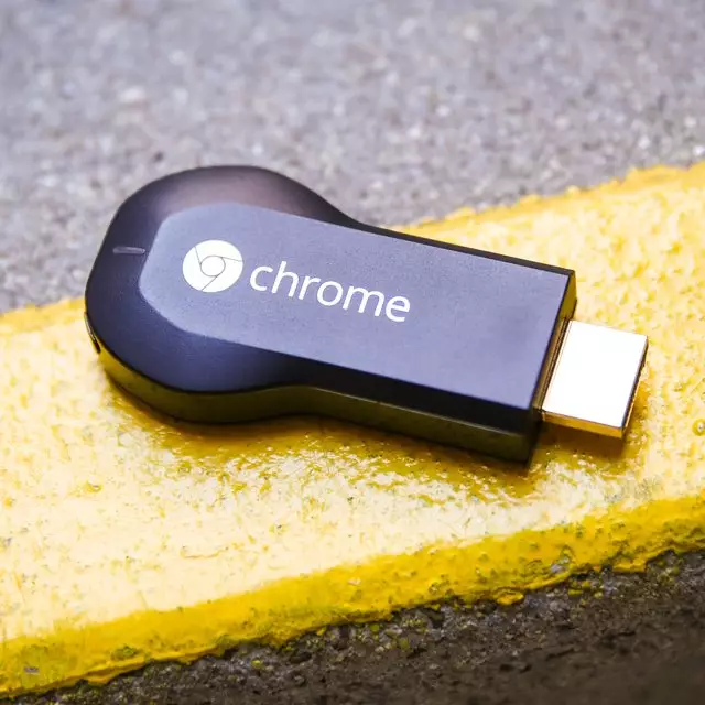 Chromecast HDMI Streaming Media Player
