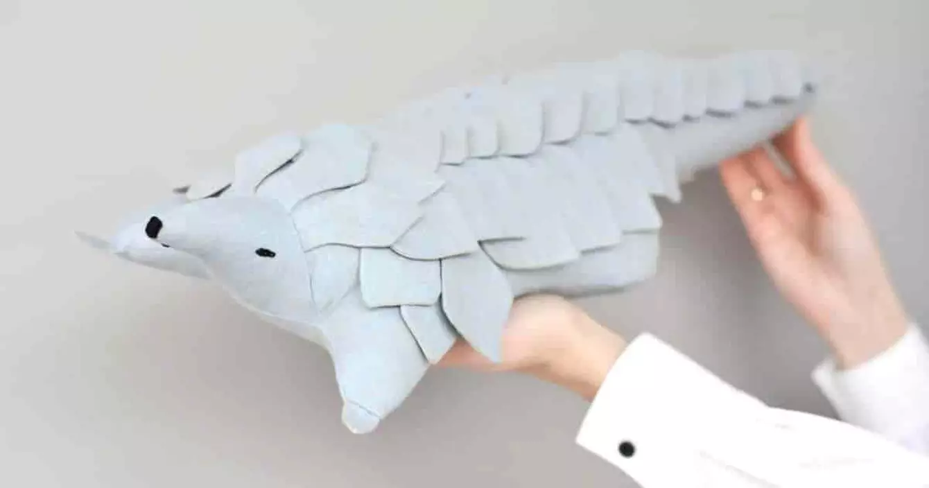 peluche-pangolin
