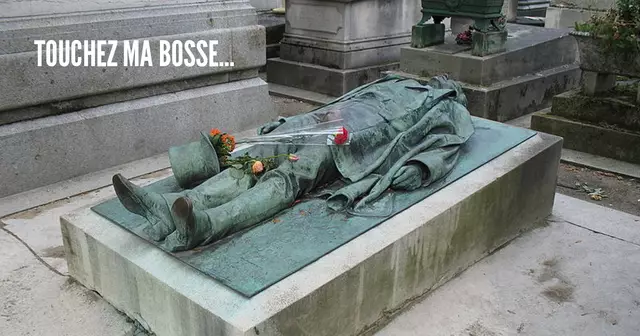 an_x-rated_grave_248626230