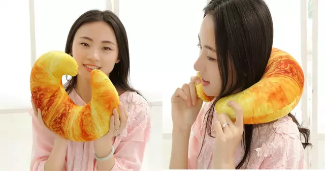 coussin-voyage-croissant