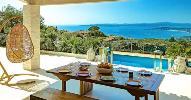 villa-5-etoiles-vue-mer