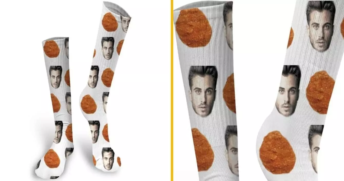 paire-chaussettes-nuggets-visage