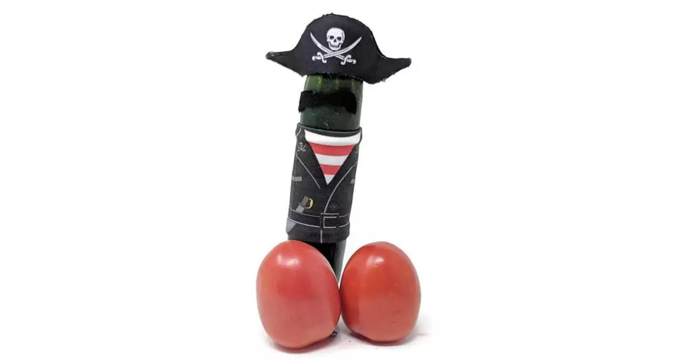 pirate-costume-penis