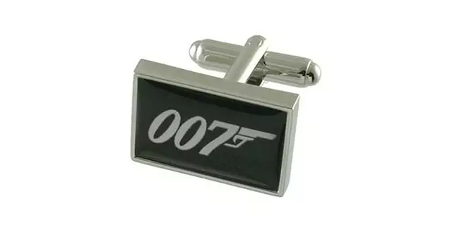 des-boutons-de-manchette-007-forcement