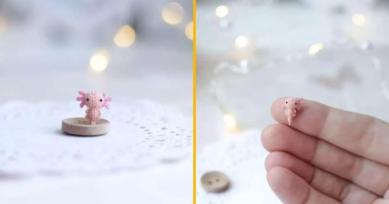 mini-axolotl-crochet