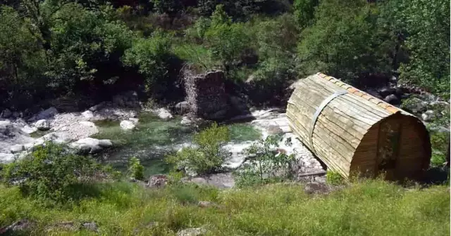 cabane-ecologique-bord-eau