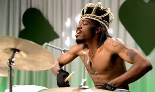 Hey-Ya-video-shot-3-drumming