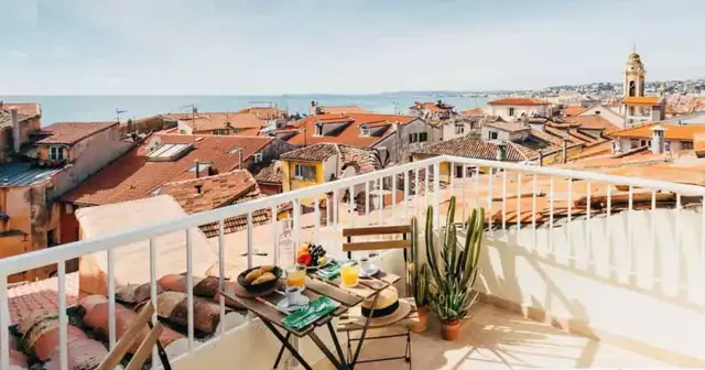 vue-panoramique-vieille-ville-nice