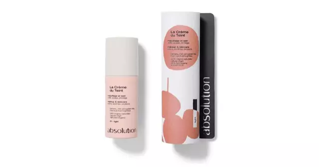 une-creme-de-teint-bio-au-tamanu-et-the-vert