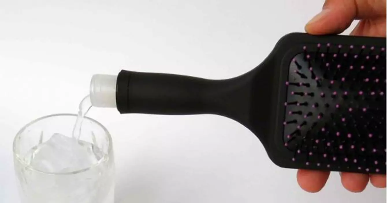 flasque-secrete-brosse-a-cheveux