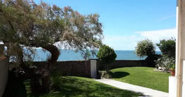 maison-vue-mer-acces-direct-plage-pornic