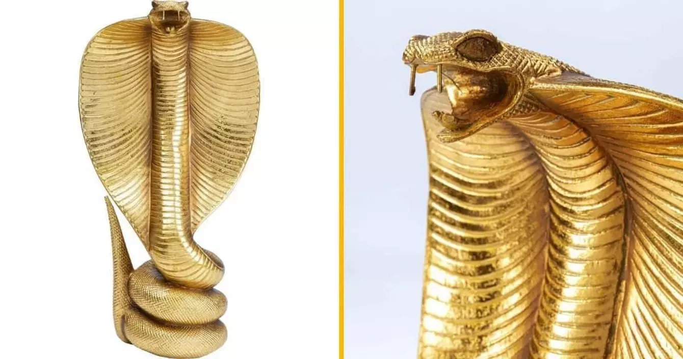 statuette-cobra-impressionner-invites