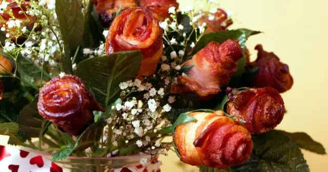 bouquet-roses-bacon