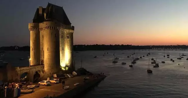 studio-pieds-eau-saint-malo