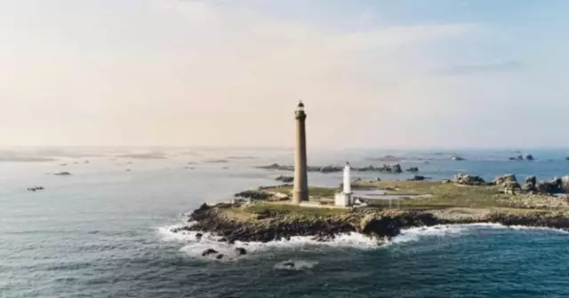 nuit-maison-gardin-phare-plouguerneau