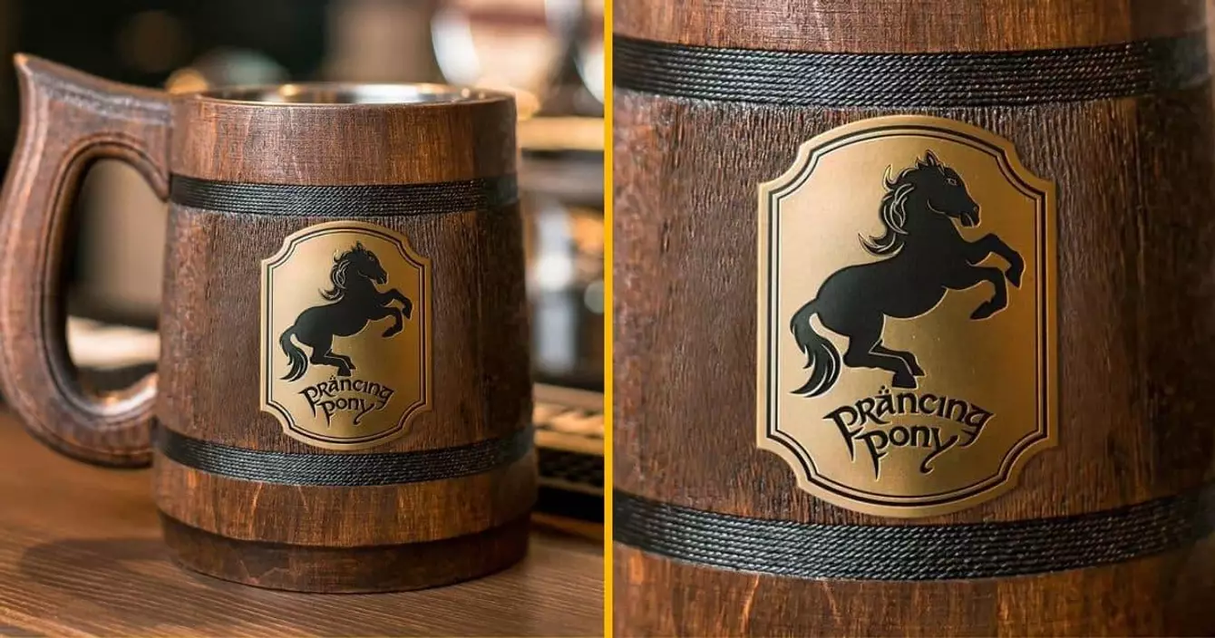 pichet-poney-seigneur-des-anneaux