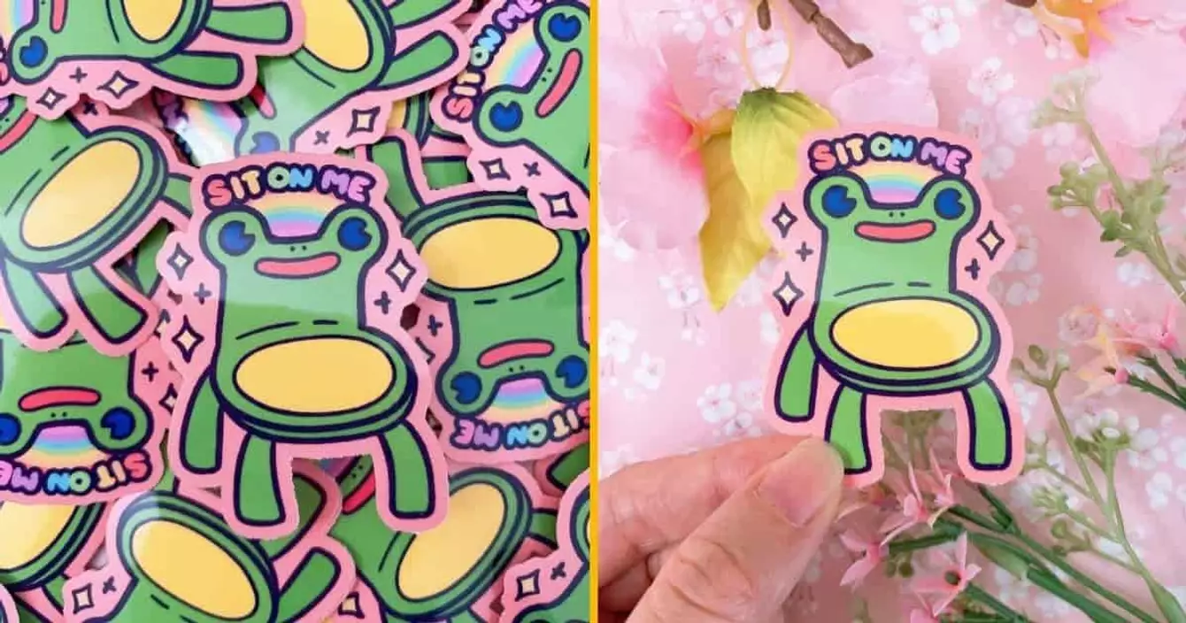 autocollant-froggy-chair-assoies-dessus